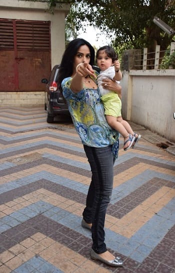 मल्लिका के भांजे का नाम है रैन्शे. आपको बता दें कि मल्लिका ने इस बच्चे के कई वीडियोज भी अपने सोशल मीडिया पर पोस्ट किए हैं. (तस्वीर: मानव मंगलानी)