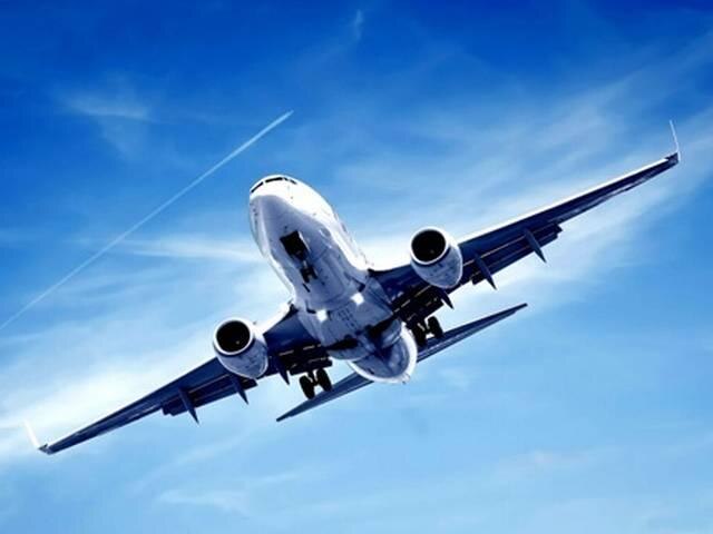 passenger tried to make a flight attendant hostage in Air China फ्लाइट अटेंडेंट को यात्री ने बनाया बंधक, बदला गया फ्लाइट का रूट
