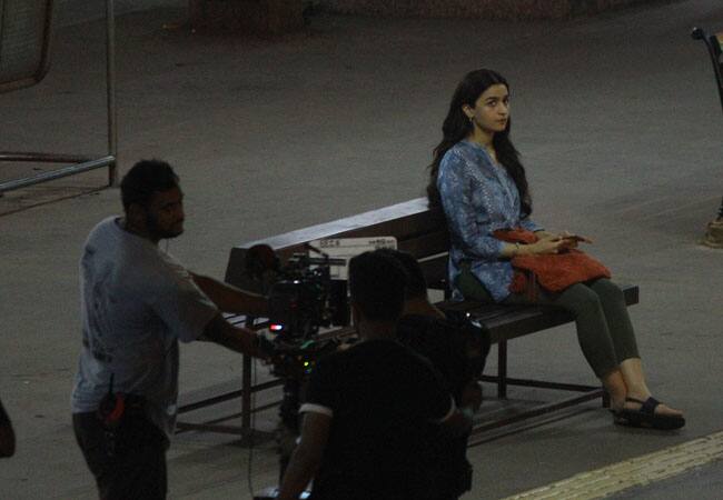 इस फिल्म में आलिया के अपोजिट अभिनेता रणवीर सिंह हैं. (Photo: Manav Mangalani)