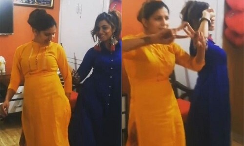 sapna chaudhary and arshi khan dance video on mere rashke kamar 'मेरे रश्के कमर' गाने पर सपना चौधरी और अर्शी खान ने लगाए ठुमके, देखें Video