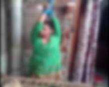 पैसों के लिए पंखे से लटका कर की पत्नी की पिटाई फिर वीडियो बना कर दिया वायरल