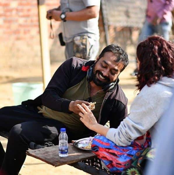 एक्ट्रेस तापसी पन्नू ने फिल्म निर्देशक अनुराग कश्यप के साथ तस्वीरें सोशल मीडिया पर शेयर की हैं. फोटो के कैप्शन में तापसी ने अनुराग की तारीफ करते हुए लिखा,