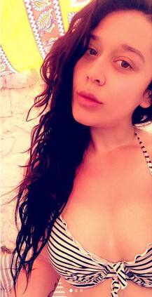 टाइगर श्रॉफ की बहन कृष्णा श्रॉफ कुछ इस अंदाज में कर रही हैं वेकेशन को एंजॉय