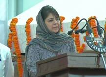 कठुआ रेप केस: अपराधियों ने समाज के तौर पर हमें स्तब्ध कर दिया: महबूबा मुफ्ती