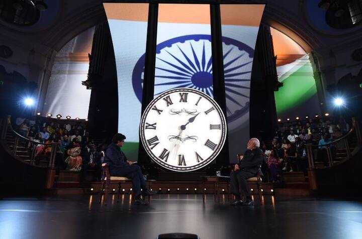 ब्रिटेन के विदेश एवं राष्ट्रमंडल कार्यालय (एफसीओ) के एक प्रवक्ता ने बताया, ‘‘लोगों को शांतिपूर्ण प्रदर्शन करने का अधिकार है, लेकिन पार्लियामेंट स्क्वायर में एक छोटे से समूह की ओर से उठाए गए कदम से हम निराश हैं और जैसे ही हमें इस बारे में बताया गया, हमने उच्चायुक्त यशवर्धन कुमार सिन्हा से संपर्क किया.’’ बयान के मुताबिक , ‘‘प्रधानमंत्री मोदी की ब्रिटेन यात्रा से भारत के साथ हमारे संबंध मजबूत हुए हैं और हम कई अहम क्षेत्रों में ज्यादा करीबी तौर पर मिलकर काम करने को उत्सुक हैं.’’