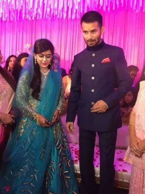 यह पहली दफा नहीं है जब लालू यादव की रिश्तेदारी किसी सियासी परिवार में होने जा रही है. लालू यादव के परिवार में ये तीसरी शादी है जो राजनीतिक घराने में हो रही है. इससे पहले उन्होंने अपनी एक बेटी की शादी हरियाणा के पूर्व मंत्री अजय सिंह यादव के बेटे से की है. इसके अलावा छोटी बेटी राजलक्ष्मी की शादी उन्होंने मुलायम सिंह यादव के परिवार में की है.