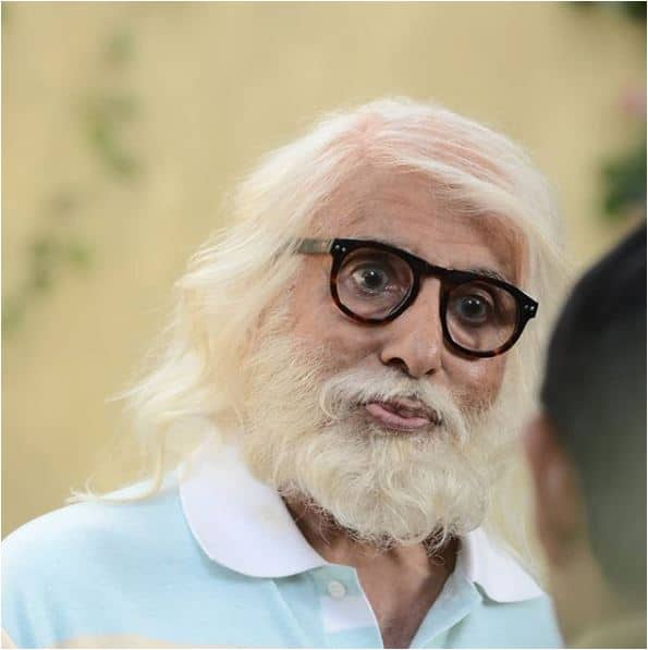 हाल ही में फिल्म '102 नॉट आउट' के 'बडुम्बा' गाने के रिलीज के पर बिग बी मीडिया से बात करते हुए फिल्म की शूटिंग को दौरान मेकअप में लगने वाले वक्त को याद किया. बिग बी ने बताया, ‘फिल्म की शूटिंग से पहले लगभग दो घंटे तक मेकअप के लिए वक्त देना पड़ता था’.