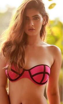 इस टीवी एक्ट्रेस ने इंटरनेट पर लगाया बोल्डनेस का तड़का