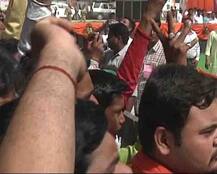 रायबरेली में रैली करने पहुंचे अमित शाह, तभी अचानक चारों ओर फैल गया धुआं...