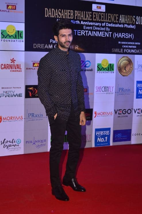 कार्तिक आर्यन अपनी फिल्म 'सोनू के टीटू की स्वीटी' की शादी के बाद से काफी लोकप्रिताय बटोर रहे हैं. (तस्वीर: मानव मंगलानी)