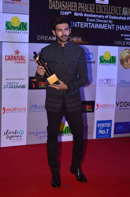 कार्तिक को 'सेनू के टीटू की स्वीटी की शादी' के लिए बेस्ट एंटरटेनर के अवॉर्स से नवाजा गया है. (तस्वीर: मानव मंगलानी)