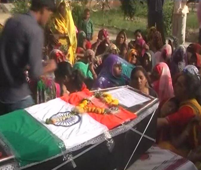 राजकीय सम्मान के साथ नम आंखों से दी गई शहीद अनिल कुमार मौर्य को अंतिम विदाई