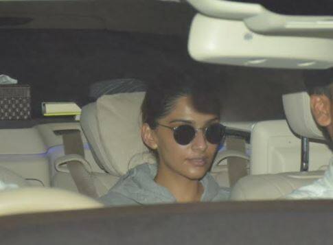 बताया जा रहा है कि सोनम की शादी मुंबई में ही होगी वहीं रिसेप्शन दिल्ली में रखा जाएगा. (तस्वीर: मानव मंगलानी)