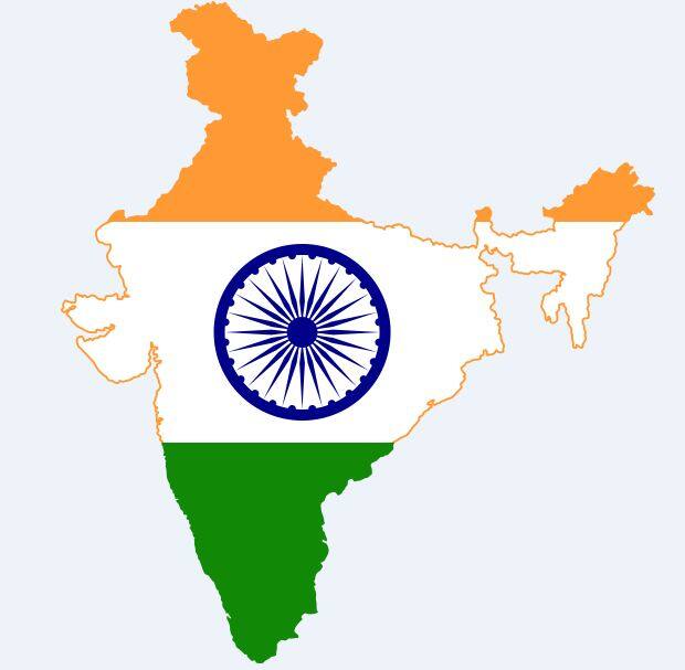 भारत दुनिया का दूसरा सबसे बड़ा अंग्रेजी भाषी देश है. अमेरिका के बाद भारत में सबसे ज्यादा अंग्रेजी बोलने वाले लोग हैं. अंग्रेजी भारत की 22 आधिकारिक भाषाओं में से एक है.