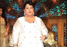 सरोज खान का विवादित बयान, \'बॉलीवुड में रेप करके छोड़ नहीं देते, रोटी भी देते हैं\', मांगी माफी