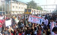 In Depth: क्यों इंजीनियरिंग की पढ़ाई छोड़ रहे हैं छात्र, चौंकाने वाले हैं आंकड़े