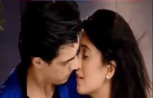 \'ये रिश्ता क्या कहलाता है\' में नायरा-कार्तिक कर रहे हैं बाथरूम में रोमांस, देखिए तस्वीरें