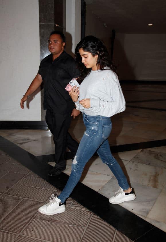 दरअसल, काफी समय से सोनम कपूर की शादी की खबरों से फिल्मी गलियारा पटा हुआ है. (तस्वीर: मानव मंगलानी)