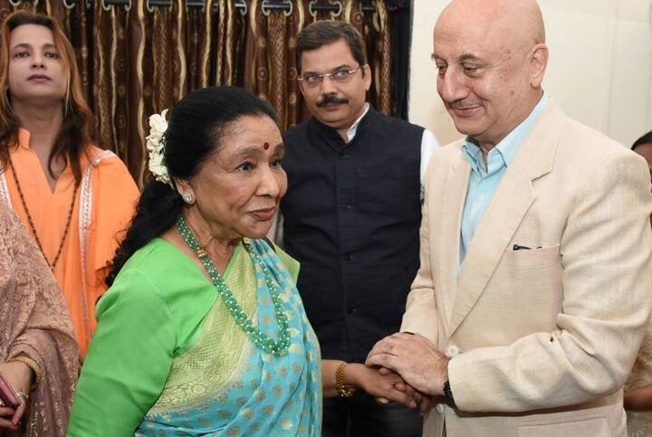 'अनन्या' को बेस्ट ड्रामा ऑफ द ईयर के तौर पर मोहन बाग अवार्ड मिला. सामाजिक कार्य के लिए आशा भोसले पुरस्कार 'सेंट्रल सोसाइटी ऑफ एजुकेशन फॉर द डेफ' की मेरी बहलीहिमजी को मिला.