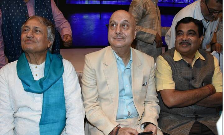  मंगेशकर परविार पिछले 75 सालों से दीनानाथ की पुण्यतिथि मना रहा है और 1988 से पुरस्कार समारोह के साथ यह सार्वजनिक रूप से मनाए जाने लगा. (सभी तस्वीरें- मानव मंगलानी)