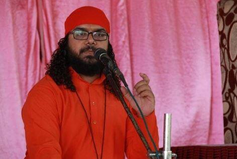 साल 2006 में जबलपुर के रहने वाले स्वामी विकासानंद को नाबालिगों से दुष्कर्म का दोषी पाया गया था. उसके आश्रम से अश्लील फिल्में भी मिली थीं जो उसने कथित तौर पर नाबालिग लड़कियों के साथ बनाई थीं.