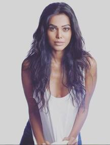 अफवाहों के बीच ड्वेन ब्रावो की गर्लफ्रेंड नताशा सूरी ने टॉपलेस तस्वीर की शेयर