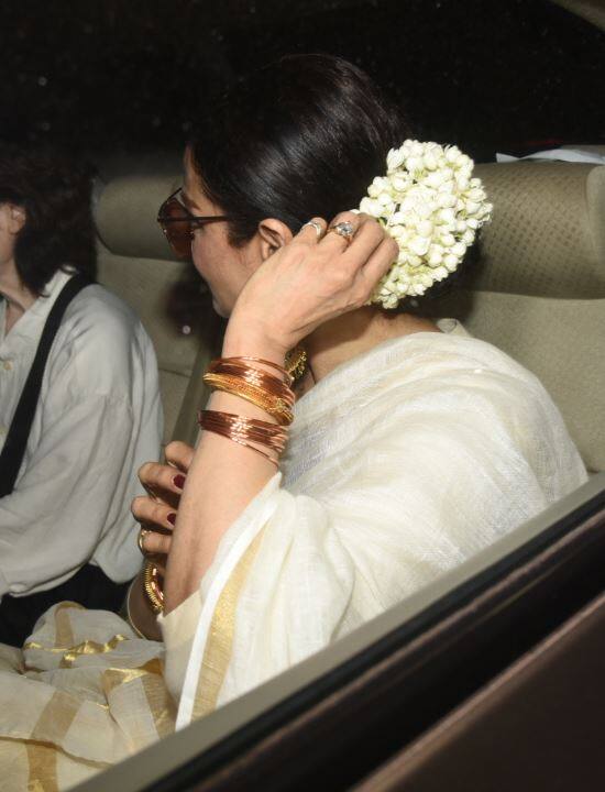 आपको बता दें कि महानायक अमिताभ बच्चन ने फिल्म '102 नॉट आउट' के लिए गाना भी गाया है. (तस्वीर: मानव मंगलानी)