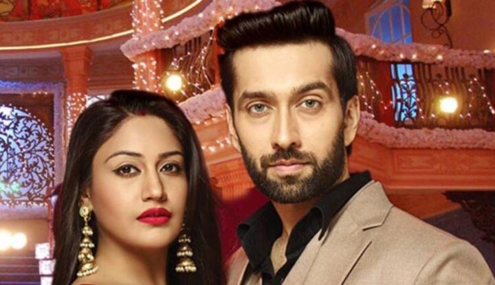 10. 'इश्कबाज': सुरभि चंदना और नकुल मेहता के सीरियल ‘इश्कबाज' ने लंबे समय बाद टॉप 10 में अपनी जगह बनाई है. इस बार ये सीरियल टीआरपी के मामले में दसवें नंबर पर रहा है.