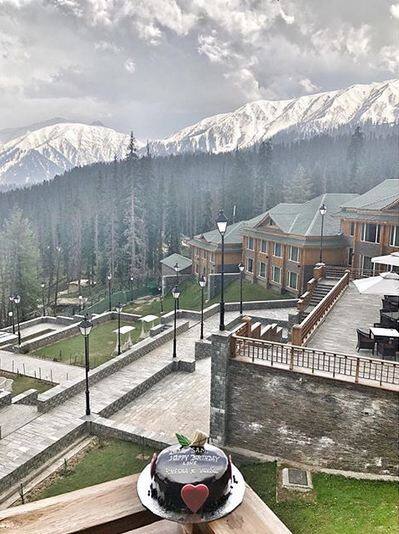 समांथा ने अपने बर्थडे की कुछ तस्वीरें इंस्टाग्राम पर पोस्ट की हैं जिसमें लिखा है ‘जन्नत’.