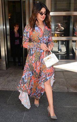 इंटरनेशनल सेलिब्रिटी प्रियंका चोपड़ा स्प्रिंग सीजन के लिए परफेक्ट आउटफिट ने नजर आने लगी है. 