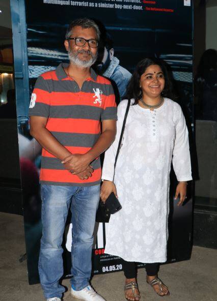 हंसल मेहता की फिल्म 'ओमेर्टा' को देखने के लिए फिल्म 'दंगल ' के निर्देशक नितेश तिवारी अपनी पत्नी के साथ पहुंचे.