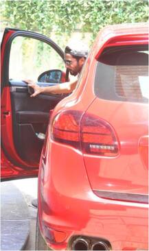 फिटनेस के लिए जिम में जमकर वर्कऑउट कर रहे हैं शाहिद कपूर