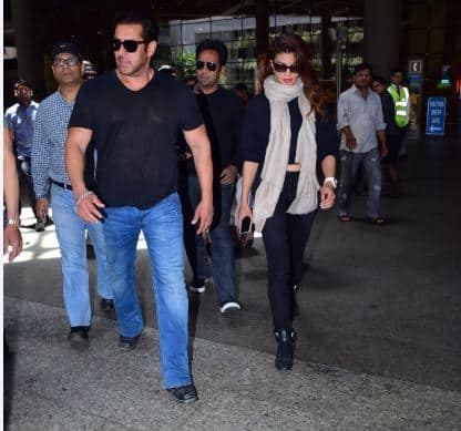 इस दौरान जैकलीन काफी मस्ती करते दिखाईं दी थीं. खासतौर पर सलमान खान के साथ बाइक राइड के दौरान.
फोटोः मानव मंगलानी