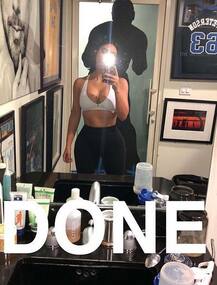 जिम के बाद जीभ दिखाते हुए फोटो और वीडियो पोस्ट किया इस हसीना ने