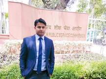 बेमिसाल: पिता बेचते थे पान, बेटा बना IAS