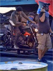 प्रभास की फिल्म ‘साहो’ की शूटिंग की तस्वीरें हुई लीक, सोशल मीडिया पर हो रही हैं वायरल