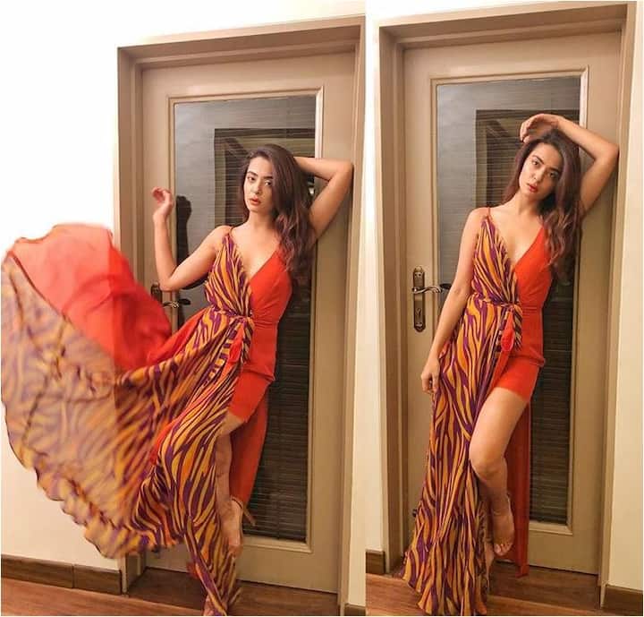 हाल ही में सुरवीन चावला ने अपनी शादी का खुलासा किया था. सुरवीन चावला ने साल 2015 में ही अक्षय ठक्कर से शादी कर ली थी. 