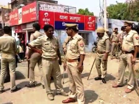 Firing in malpura thana agra थाने के अंदर चलाई गोली और आराम से हुआ फरार, अब पुलिस कर रही तलाश