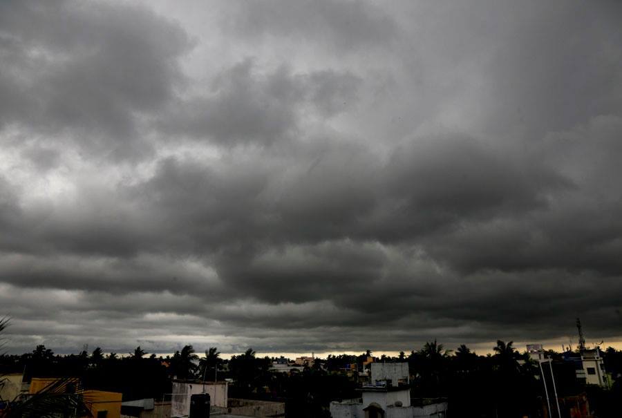 cloudburst in uttarakhand chamoli, 12 died in rajasthan राजस्थान में 120 किलोमीटर प्रति घंटे की रफ्तार से चली आंधी, 22 की मौत