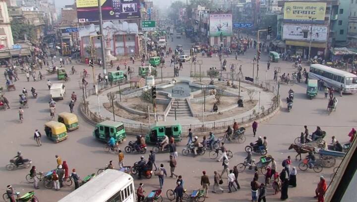 इस लिस्ट में सबसे ज्यादा प्रदूषित यूपी का शहर कानपुर है. कानपुर में PM 2.5 का लेवल 173 माइक्रोग्राम/ क्यूबिक मीटर मापा गया जो कि खतरे के स्तर से ऊपर है. इसे मापने का जो पैमाना था वो पीएम 2.5 था उसमें करीब 143 माइक्रोग्राम/ क्यूबिक से ज्यादा रहा है वो शहर सबसे ज्यादा प्रदूषित रहे हैं. 