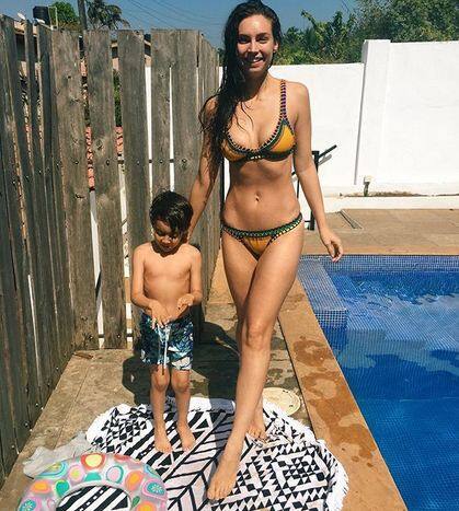 साराह का 3 साल का बेटा भी है.