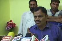 उमर अब्दुल्ला के MLA ने कहा, पत्थरबाजी के पीछे सुरक्षा एजेंसियों और RSS का हाथ