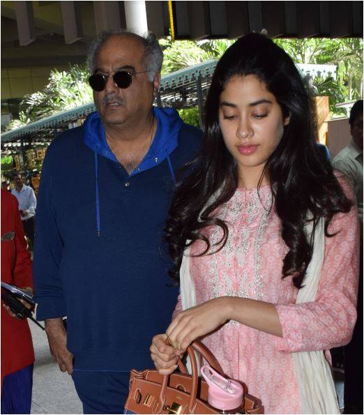 बॉलीवुड के लिए नेशनल अवार्ड काफी अहम है. किसी भी कलाकार को नेशनल अवार्ड मिलना बेहद सम्मान की बात मानी जाती है.