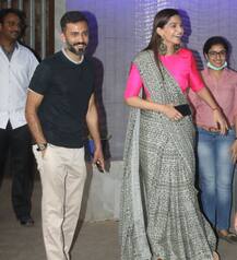 शादी से पहले एक साथ नजर आए सोनम कपूर और आनंद आहूजा, देखें तस्वीरें