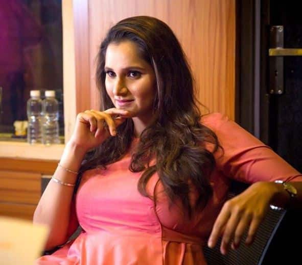 सानिया का मानना है कि मातृत्व एक महिला को उसके करियर से अलग नहीं कर सकता. यह एक महिला को सशक्त करता है और एक महिला होने की पहचान है. उन्होंने कहा कि वह परिवार बनाने के लिए इंतजार कर रही थीं.