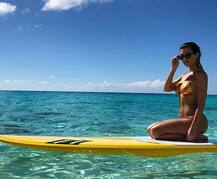 पूल के पास बिकनी फोटो पोस्ट कर समर का वेलकम किया इन हीरोइनों ने