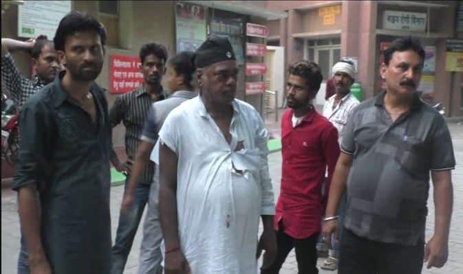 Bomb attack on shoes showroom in Allahabad नहीं मिली 150 रूपये की रंगदारी तो शोरूम पर मार दिया बम