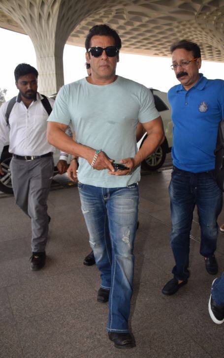 इसके साथ ही इस मामले में सह आरोपी अभिनेता सैफ अली खान, अभिनेत्री नीलम, सोनाली बेन्द्रे और तब्बू को संदेह का लाभ देते हुए बरी कर दिया गया था. (तस्वीर: मानव मंगलानी)