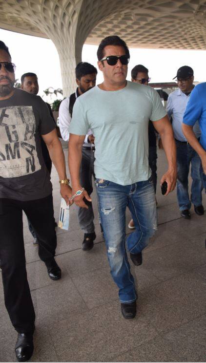 इस दौरान सलमान खान के बॉडीगार्ड शेरा भी उनके साथ नजर आए. (तस्वीर: मानव मंगलानी)