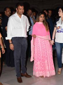 ईशा और आनंद की इंगेजमेंट के बाद सिद्धिविनायक मंदिर पहुंचा अंबानी परिवार, देखें तस्वीरें